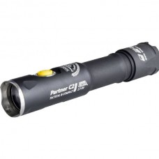 Фонарь светодиодный тактический Armytek Partner C2 Pro v3, 1950 лм, теплый свет, аккумулятор