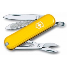 Нож перочинный Victorinox Classic 0.6223.8 58мм 7 функций желтый